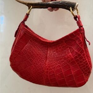 Elegant Red Crocodile Pattern Mini Bag